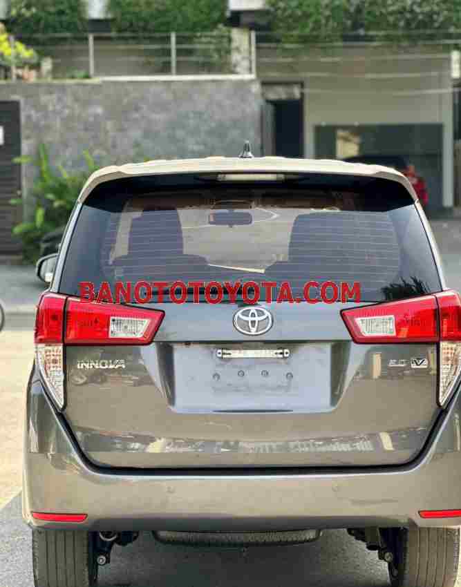 Xe Toyota Innova 2.0V đời 2018 đẹp bán gấp