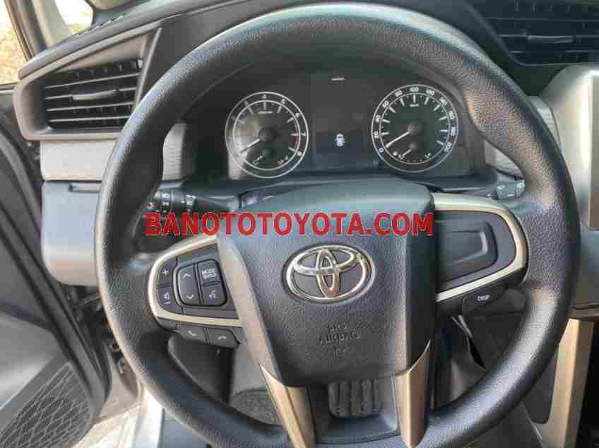 Toyota Innova 2.0E năm 2017 cần bán