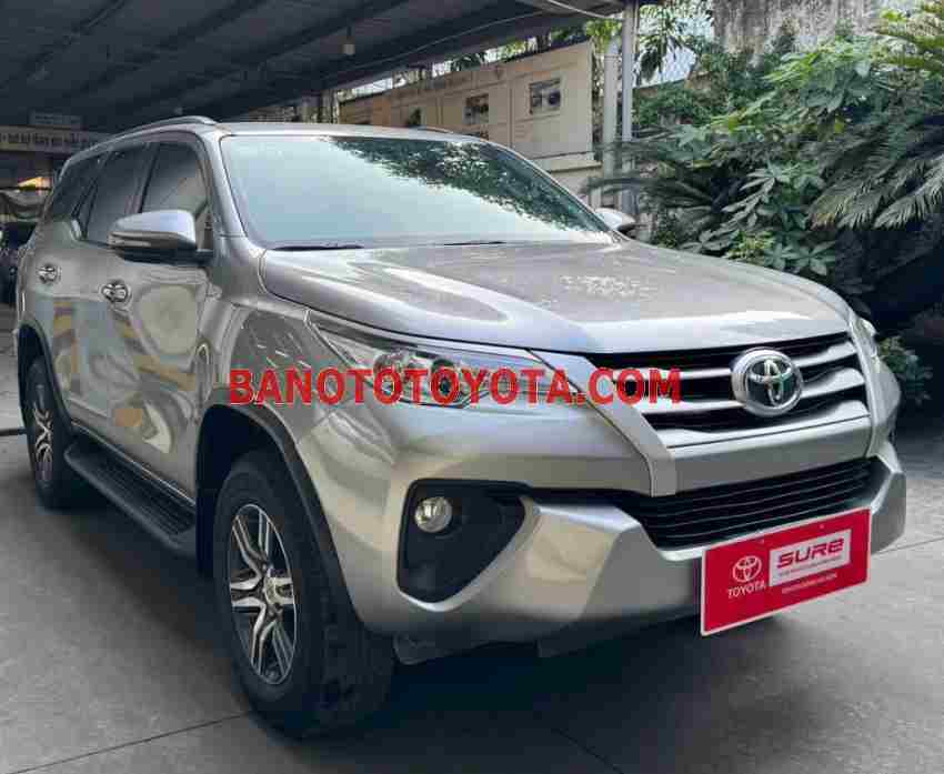 Cần bán gấp Toyota Fortuner 2.4G 4x2 MT năm 2018 giá cực tốt