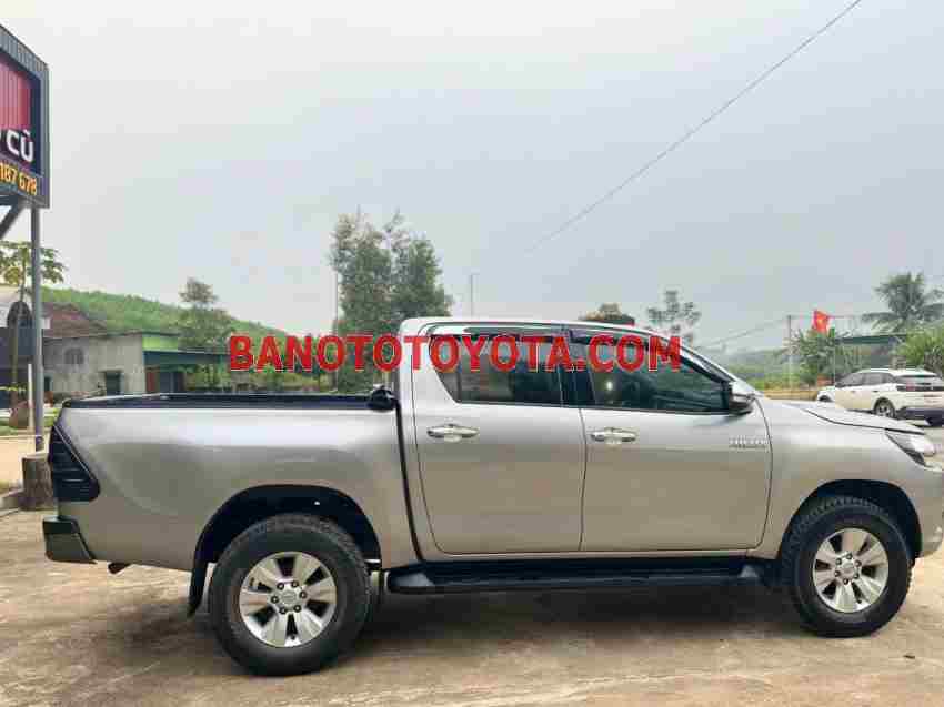 Bán Toyota Hilux 2.5E 4x2 MT 2015 - giá tốt