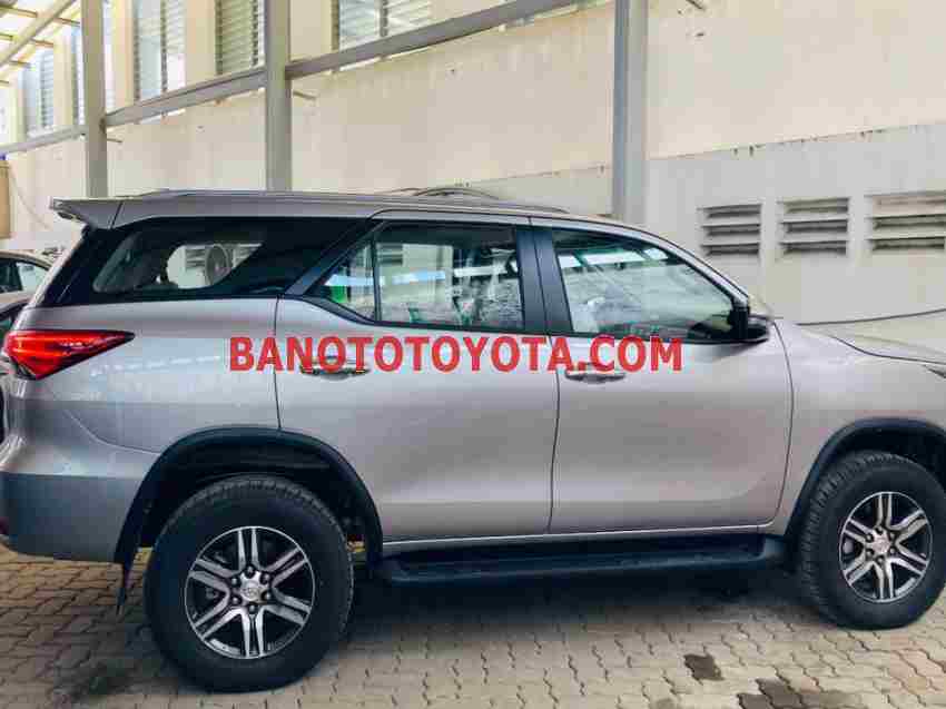 Bán xe Toyota Fortuner 2.4L 4x2 AT 2024 giá kịch sàn