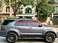 Cần bán gấp xe Toyota Fortuner 2.7V 4X2 AT năm 2016, màu Xám, Số tự động