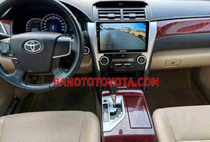 Cần bán Toyota Camry 2.0E 2013 - Số tự động