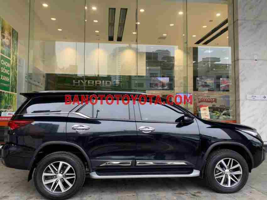 Cần bán Toyota Fortuner 2.8V 4x4 AT 2019 - Số tự động