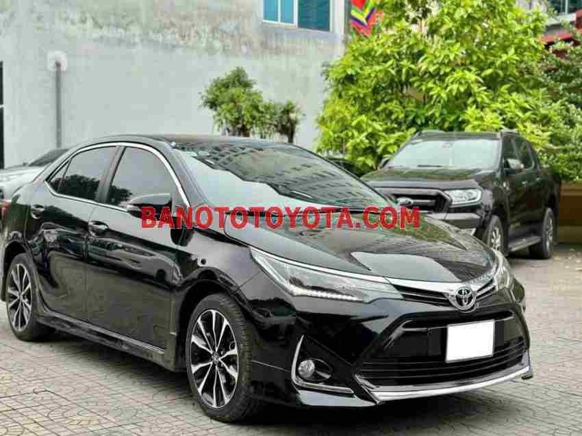 Cần bán gấp Toyota Corolla altis 1.8G AT đời 2020, màu Đen