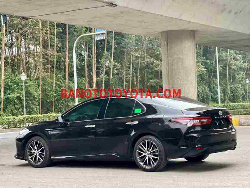 Cần bán Toyota Camry 2.0Q 2021 - Số tự động