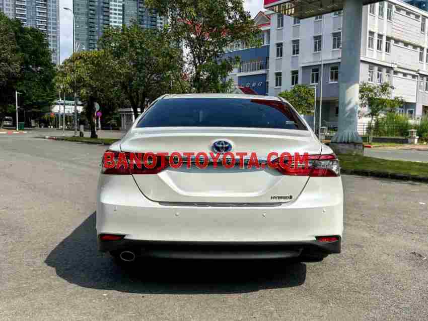 Cần bán gấp xe Toyota Camry 2.5HV năm 2022, màu Trắng, Số tự động
