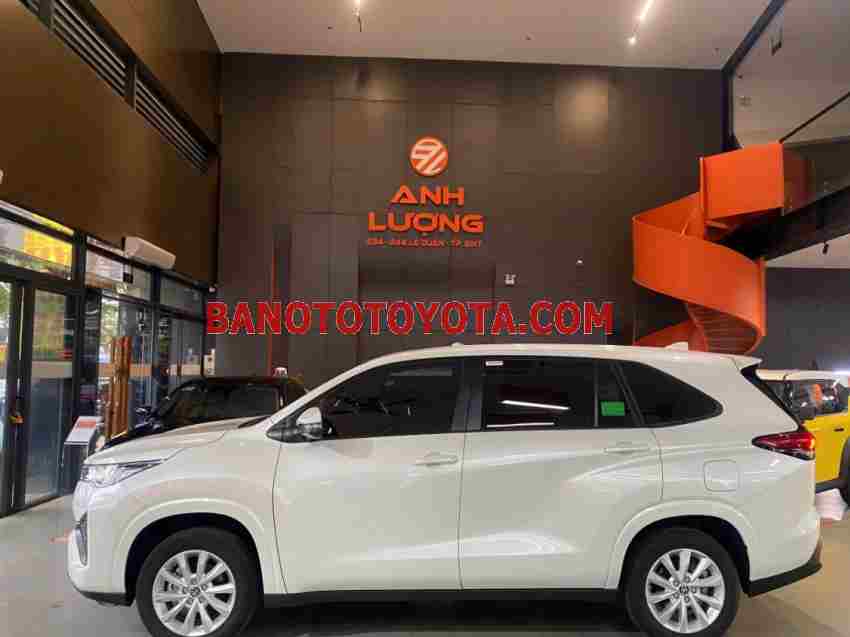 Toyota Innova Cross 2.0 CVT 2023 - Giá tốt