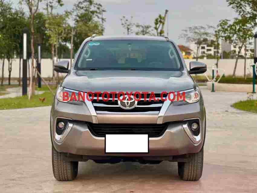 Bán Toyota Fortuner 2.4G 4x2 AT, màu Xám, Máy dầu, 2019