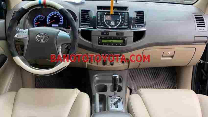 Cần bán gấp xe Toyota Fortuner 2.7V 4x2 AT 2012 màu Đen