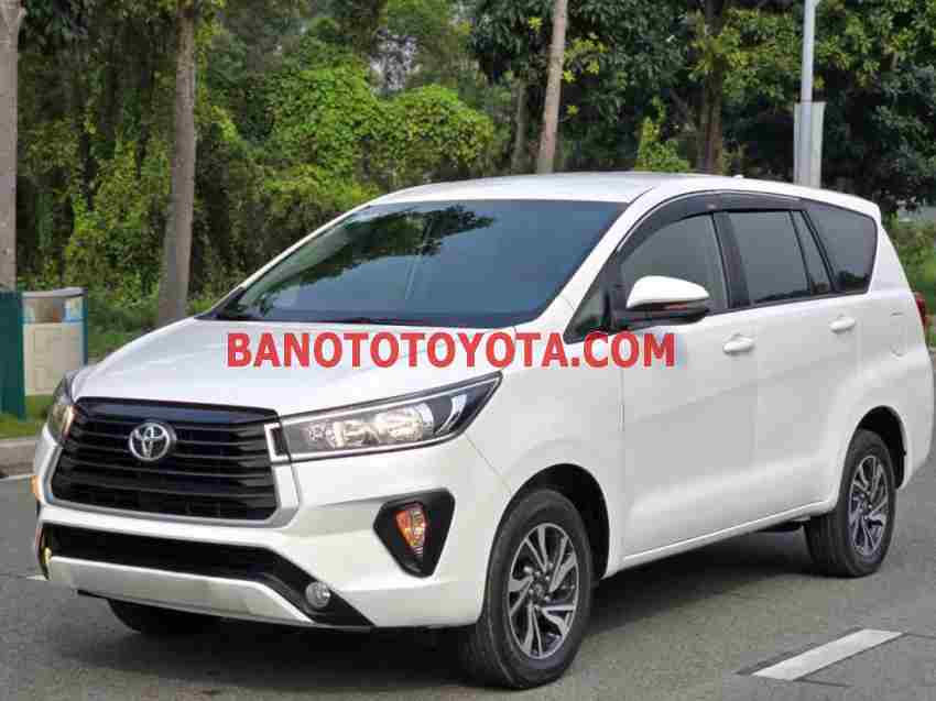 Cần bán gấp xe Toyota Innova E 2.0 MT năm 2022, màu Trắng, Số tay