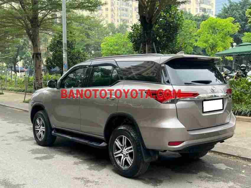 Cần bán Toyota Fortuner 2.4G 4x2 AT 2019 xe đẹp