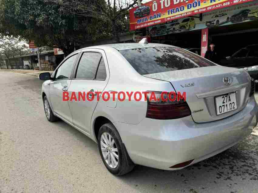 Cần bán xe Toyota Vios 1.5E 2012 Số tay màu Bạc