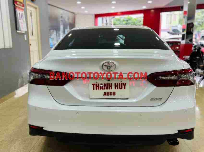 Cần bán gấp Toyota Camry 2.0Q đời 2023, màu Trắng