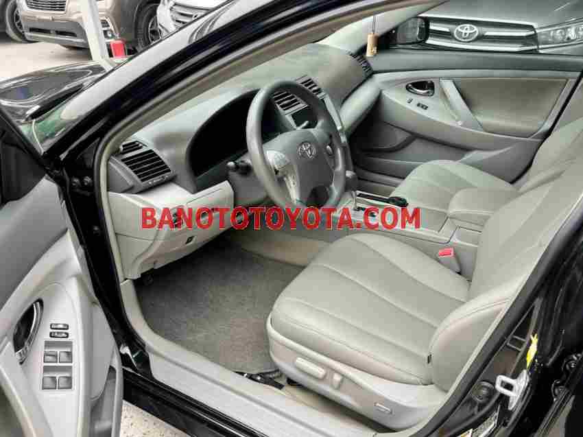 Cần bán xe Toyota Camry LE 2.5 2010 Số tự động