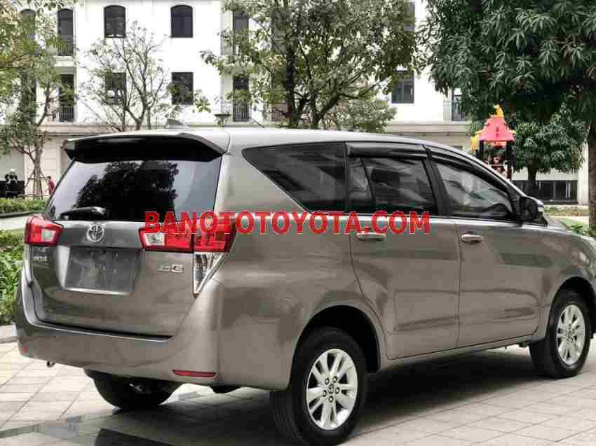 Bán xe Toyota Innova 2.0E đời 2016 - Giá tốt