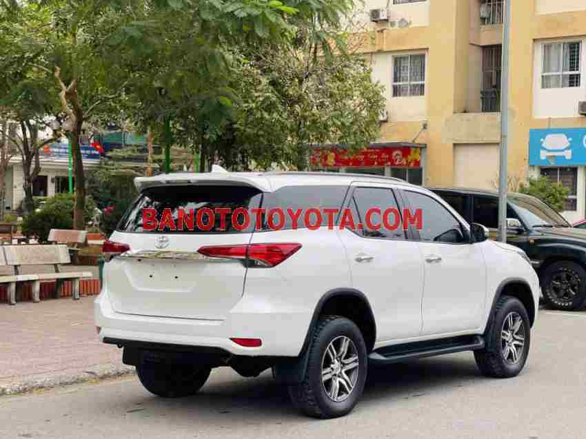 Bán Toyota Fortuner 2.4G 4x2 AT, màu Trắng, Máy dầu, 2021