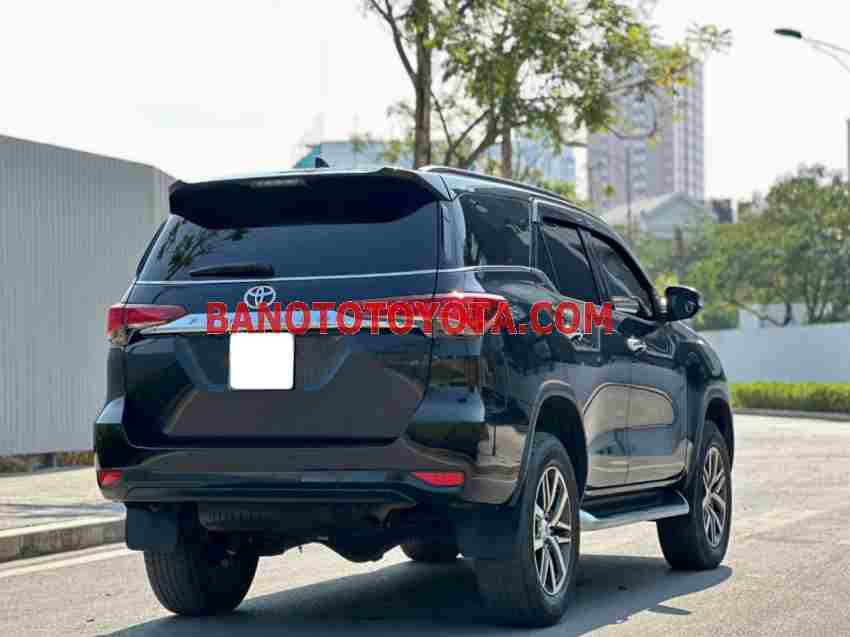 Cần bán xe Toyota Fortuner 2.8V 4x4 AT năm 2019 màu Đen cực đẹp