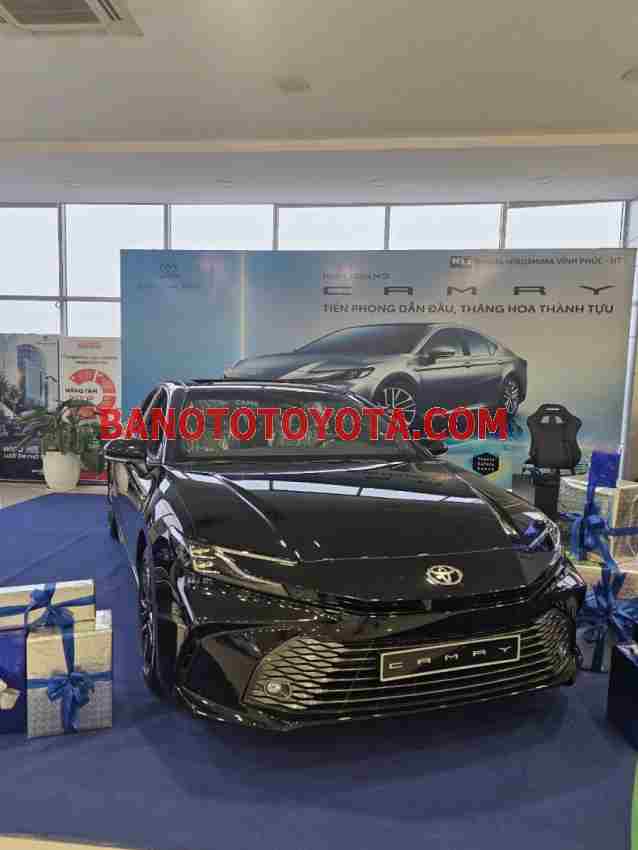 Toyota Camry 2.5 HEV Mid 2024 Đen