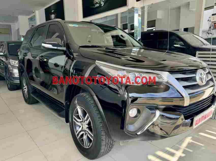 Cần bán gấp Toyota Fortuner 2.4G 4x2 MT năm 2017 giá cực tốt