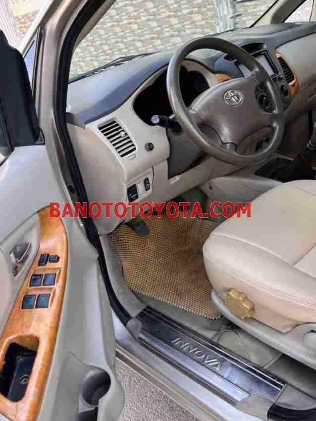 Toyota Innova G 2010 Số tay giá đẹp