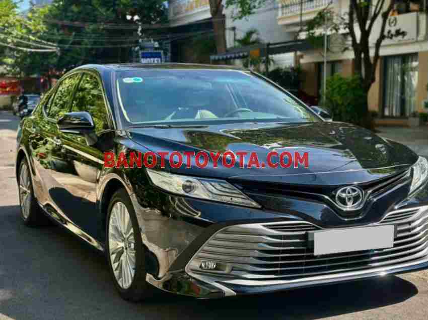 Cần bán xe Toyota Camry 2.5Q đời 2021