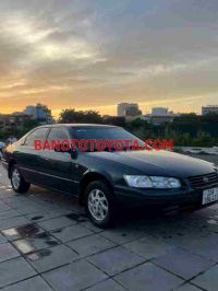 Cần bán gấp xe Toyota Camry GLi 2.2 năm 2000, màu Xanh, Số tay