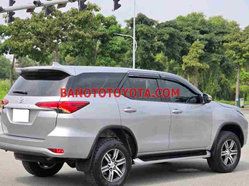 Cần bán gấp xe Toyota Fortuner 2.4L 4x2 MT năm 2023, màu Bạc, Số tay