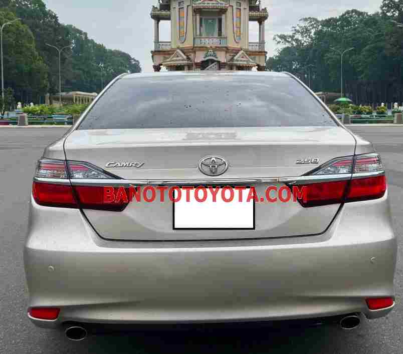 Toyota Camry 2.0E 2015, xe đẹp, hết ý