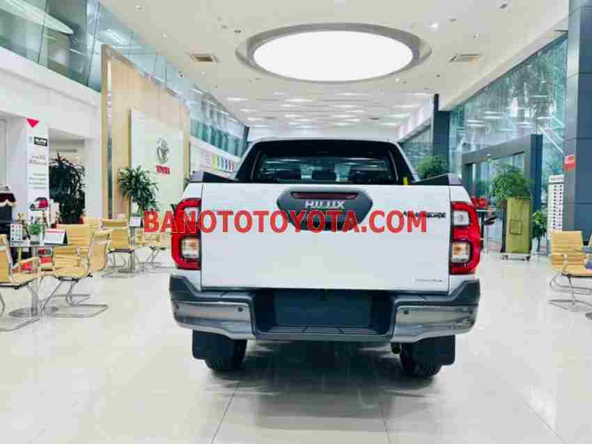 Bán xe Toyota Hilux Adventure 2.8L 4x4 AT 2024. Quá đẹp