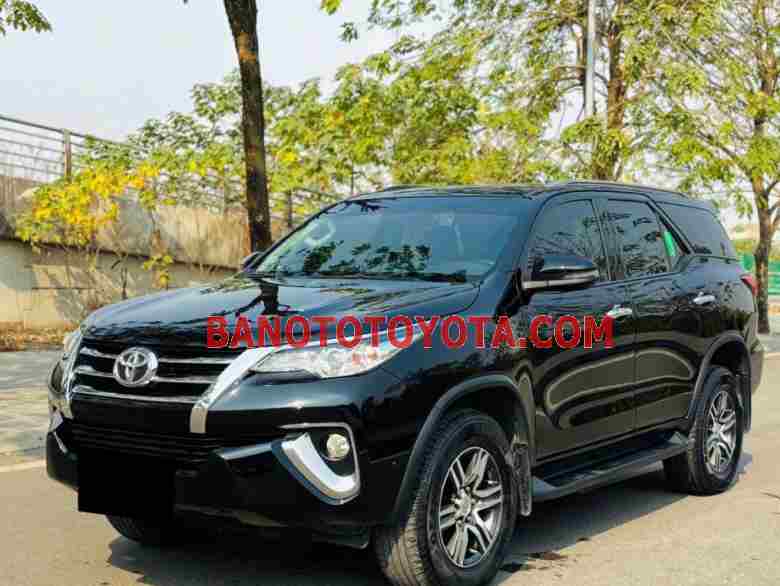 Cần bán gấp Toyota Fortuner 2.4G 4x2 AT đời 2019, màu Đen