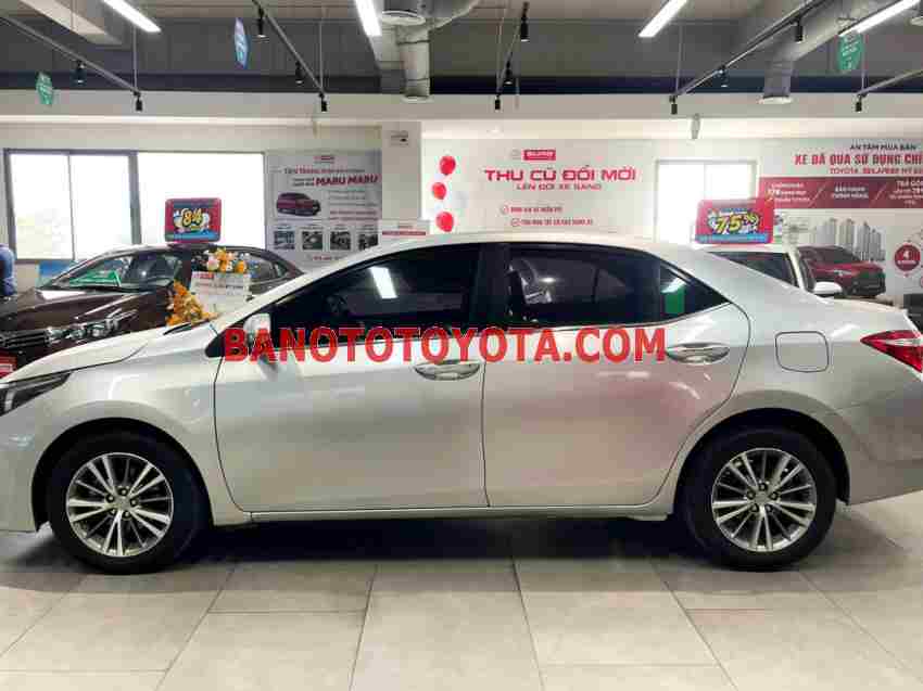 Cần bán xe Toyota Corolla altis 1.8G AT 2017 Số tự động màu Bạc