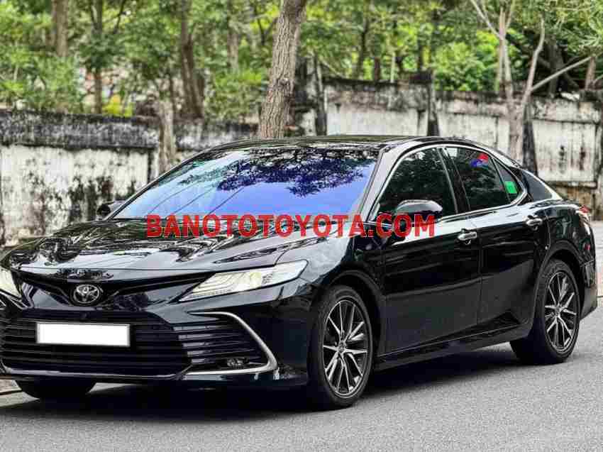 Bán Toyota Camry 2.5Q, màu Đen, Máy xăng, 2023