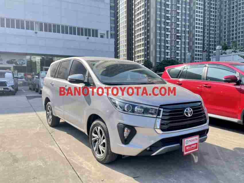 Cần bán gấp Toyota Innova G 2.0 AT đời 2021, màu Bạc