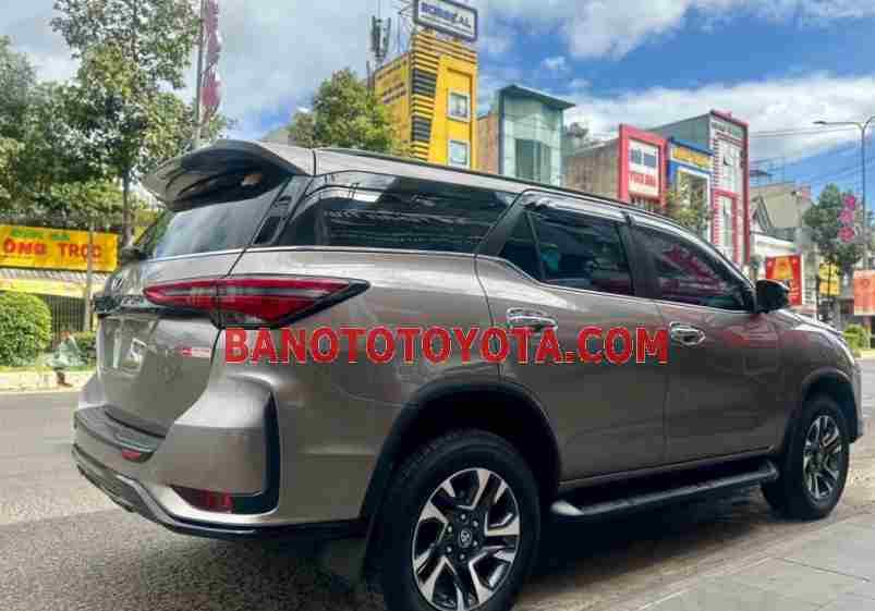 Toyota Fortuner 2.4G 4x2 AT Legender 2020 Số tự động cực đẹp!