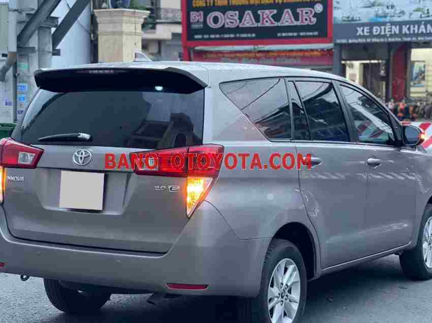 Cần bán nhanh Toyota Innova 2.0E 2016 cực đẹp