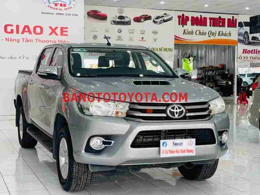 Cần bán gấp Toyota Hilux 2.5E 4x2 MT đời 2015, màu Bạc