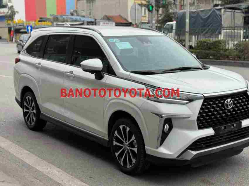 Cần bán xe Toyota Veloz Cross Top 1.5 CVT màu Trắng 2022