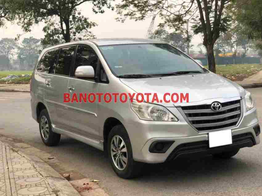 Cần bán Toyota Innova 2.0E Máy xăng 2016 màu Bạc