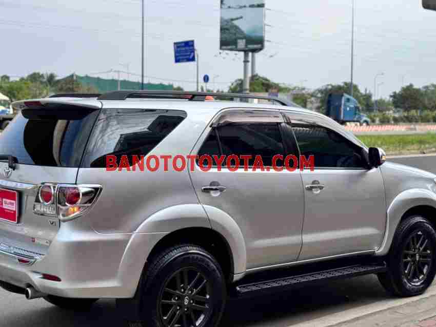 Cần bán xe Toyota Fortuner 2.7V 4X2 AT 2016 Số tự động