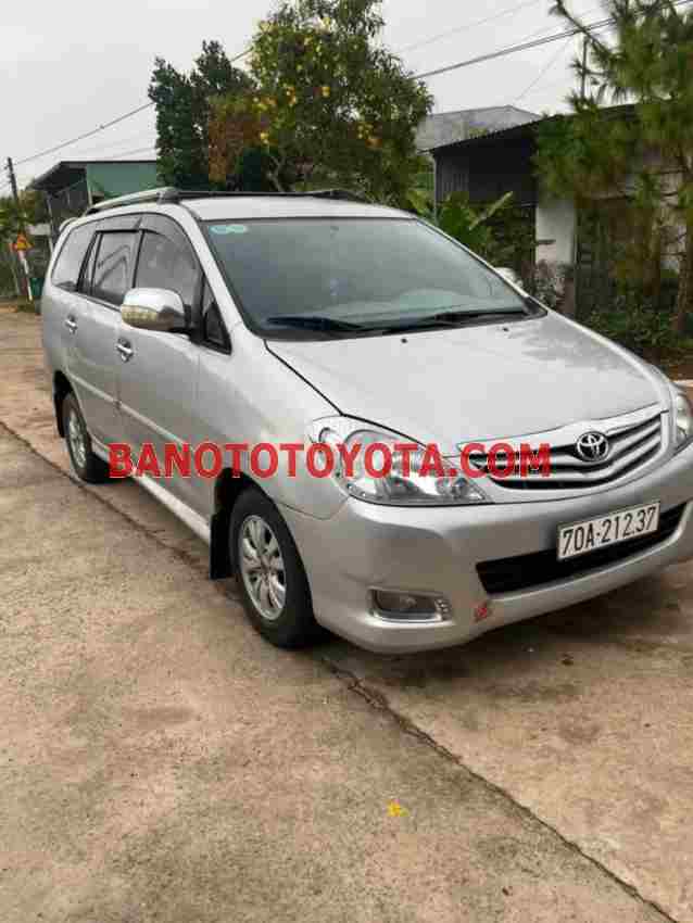 Cần bán xe Toyota Innova G năm 2007 màu Bạc cực đẹp