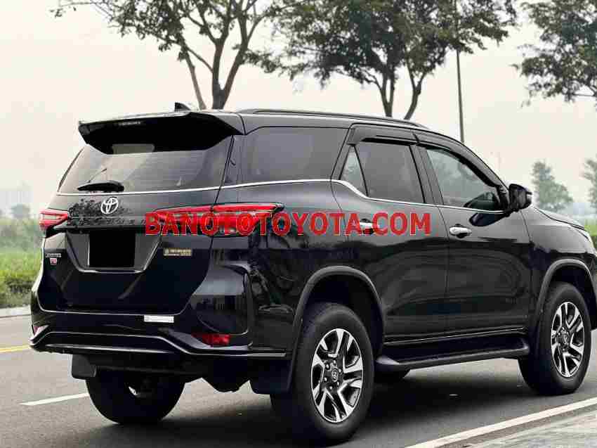 Cần bán xe Toyota Fortuner 2.4G 4x2 AT Legender đời 2021