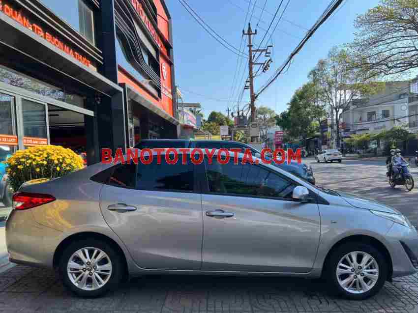 Cần bán xe Toyota Vios 1.5E MT màu Bạc 2019