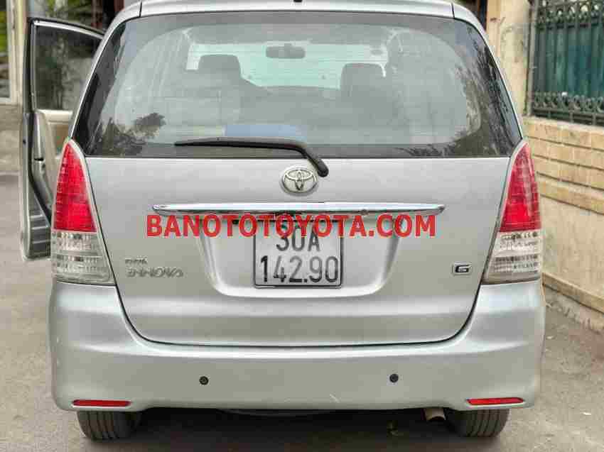 Cần bán xe Toyota Innova G màu Bạc 2009