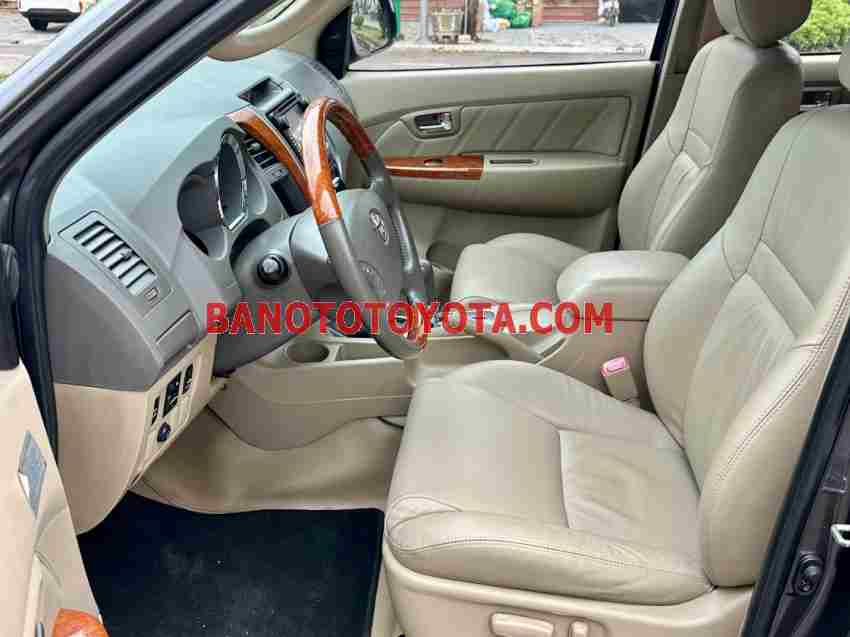 Bán Toyota Fortuner 2.7V 4x4 AT đời 2010 xe đẹp - giá tốt