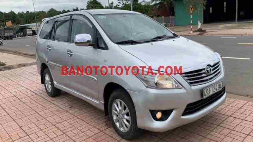 Cần bán xe Toyota Innova Số tay 2013