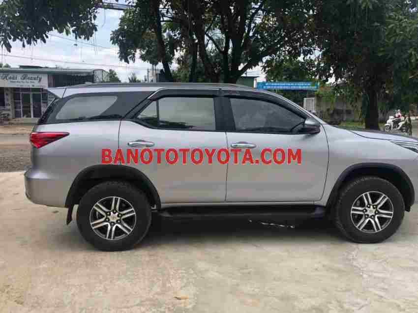 Cần bán xe Toyota Fortuner 2.4L 4x2 AT năm 2023 màu Bạc cực đẹp