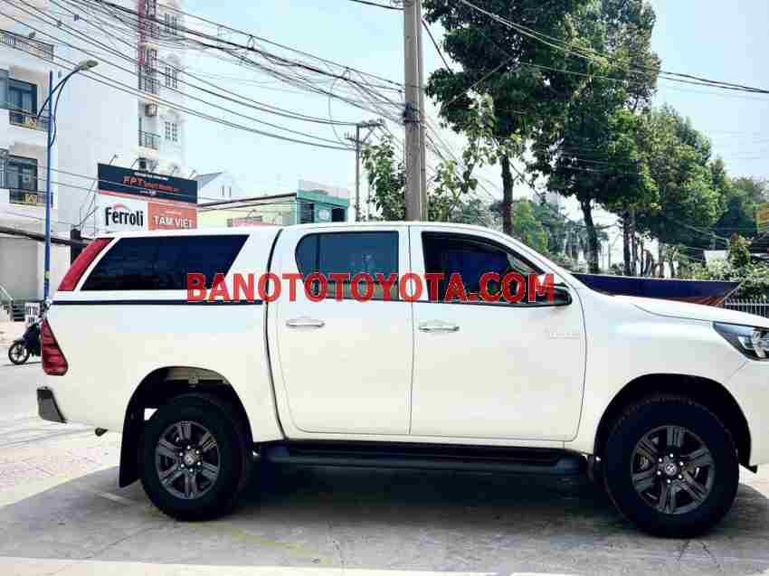 Toyota Hilux 2.4L 4x2 AT năm sản xuất 2021 giá tốt