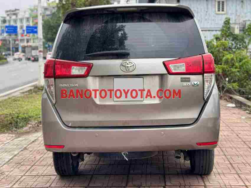 Cần bán Toyota Innova 2.0V 2019 xe đẹp