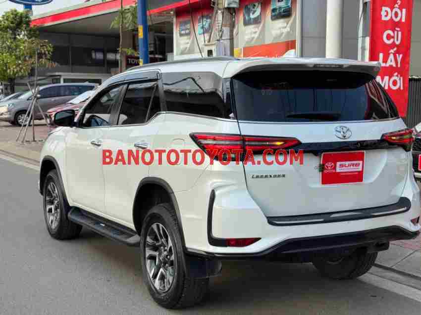 Xe Toyota Fortuner 2.4G 4x2 AT Legender đời 2021 đẹp bán gấp